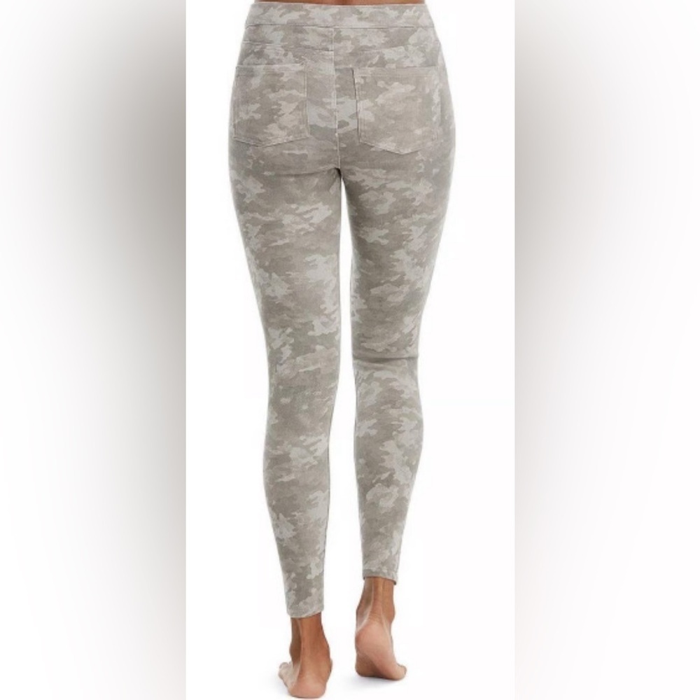 SPANX -Grey stone wash camo ankle jeans-ish leggings